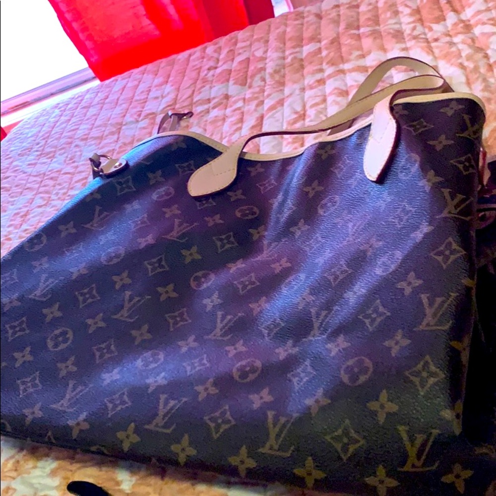 Louis Vuitton Never Full NWOT